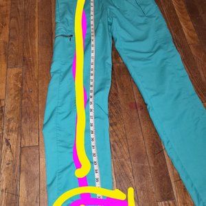 Multi pocketed nursing pants/cargos. Only asking$15